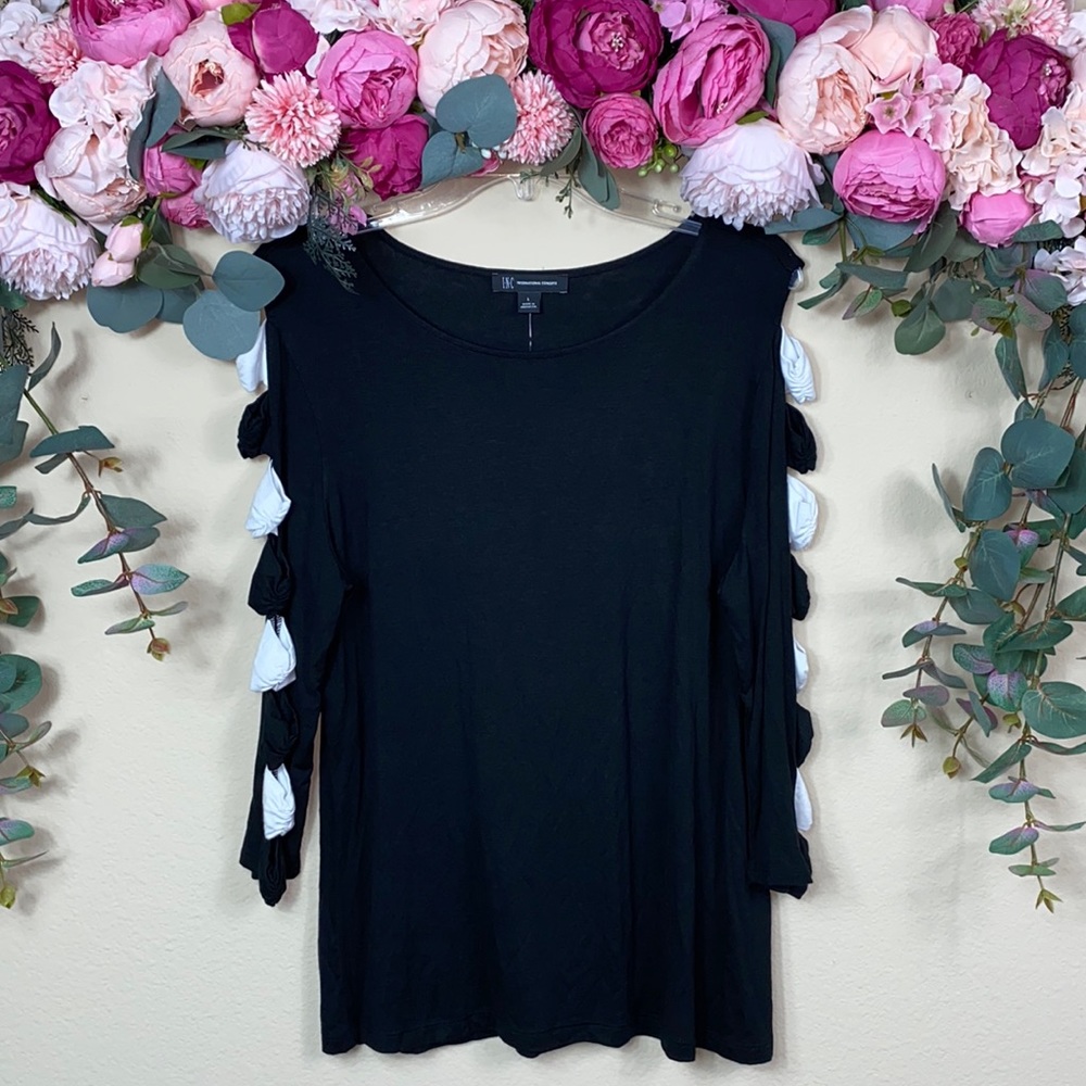 •INC• {super soft} [Black & White] 3/4 Sleeve Blouse w Open Arm Bow Detailing